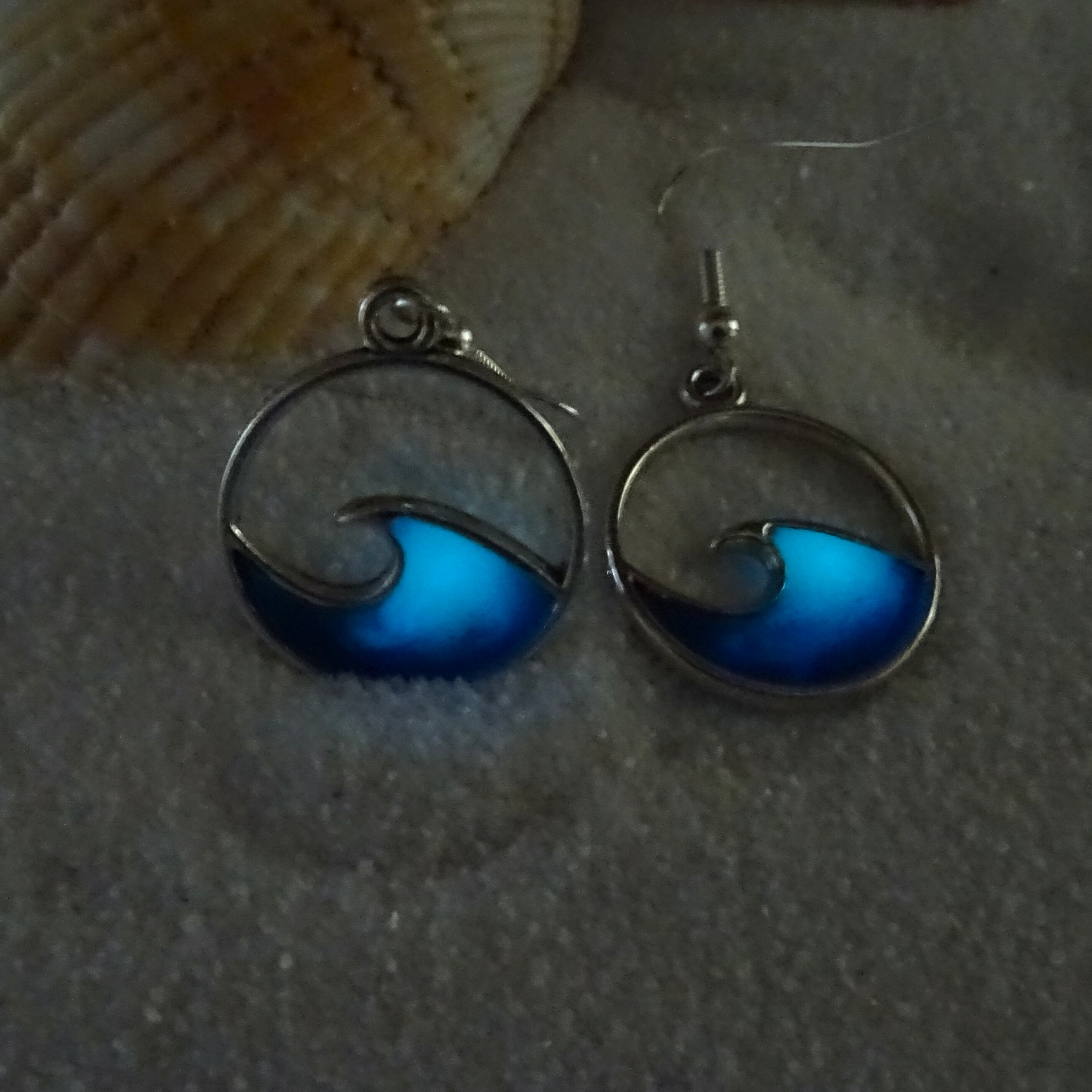 Glow Wave Earrings