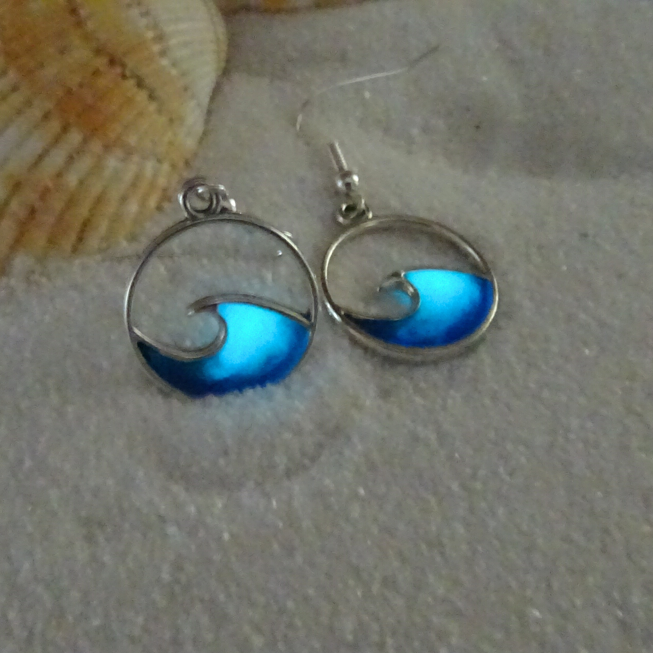 Glow Wave Earrings