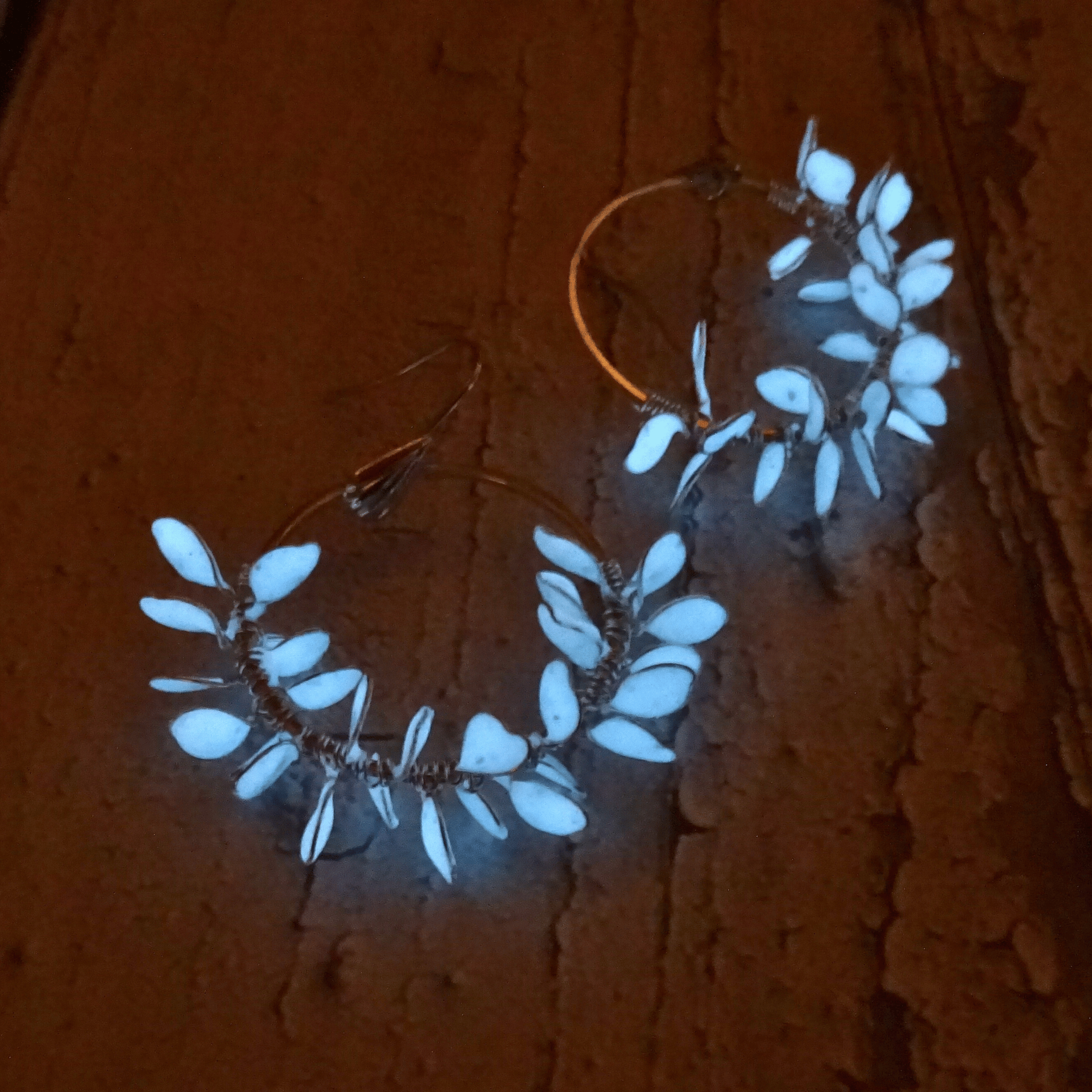 White glow petals earrings