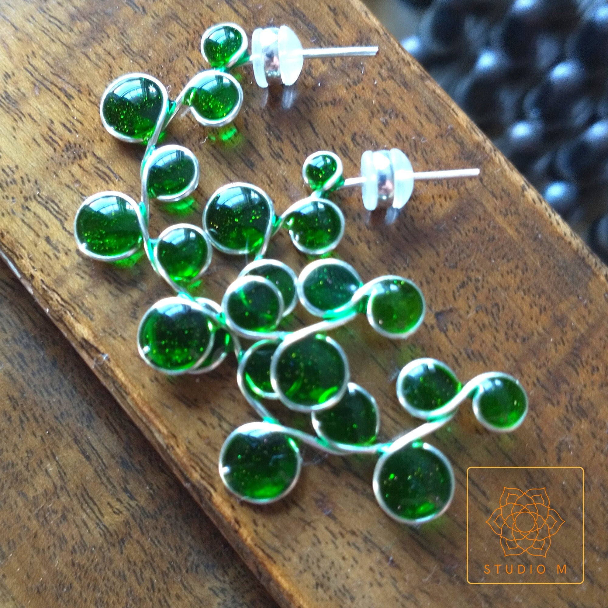 emerald green resin hoop earrings