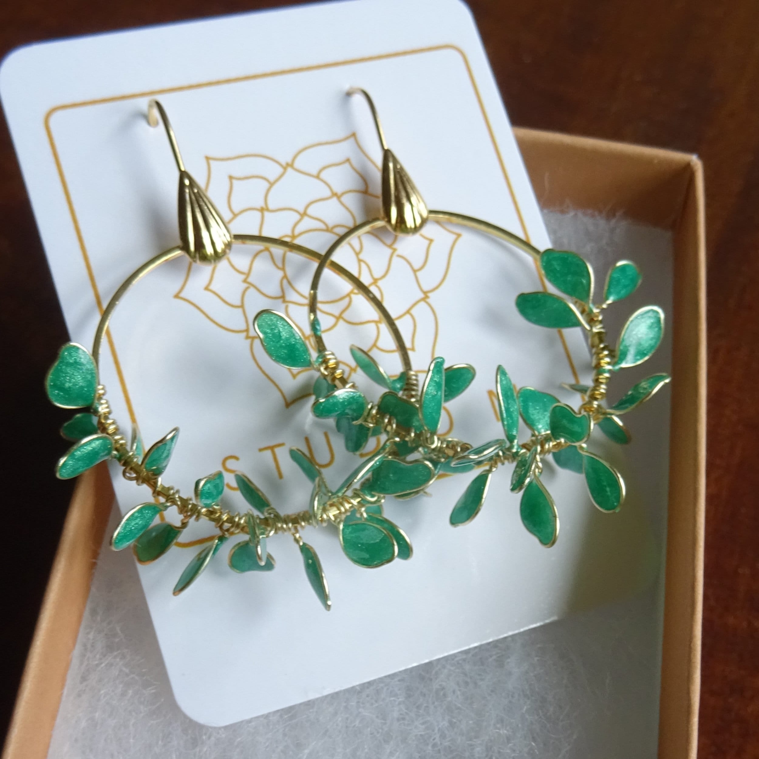 green leaves hoop earrings